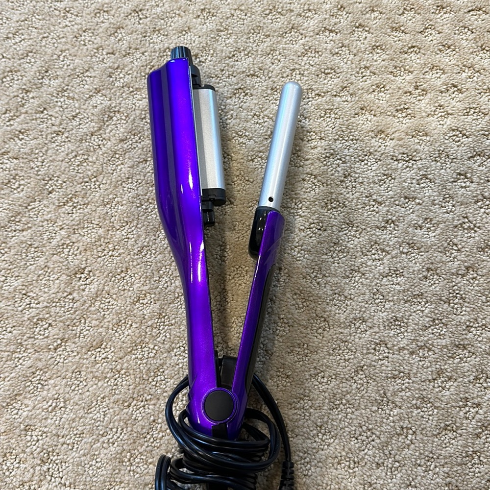 Bed head crimper! never used!